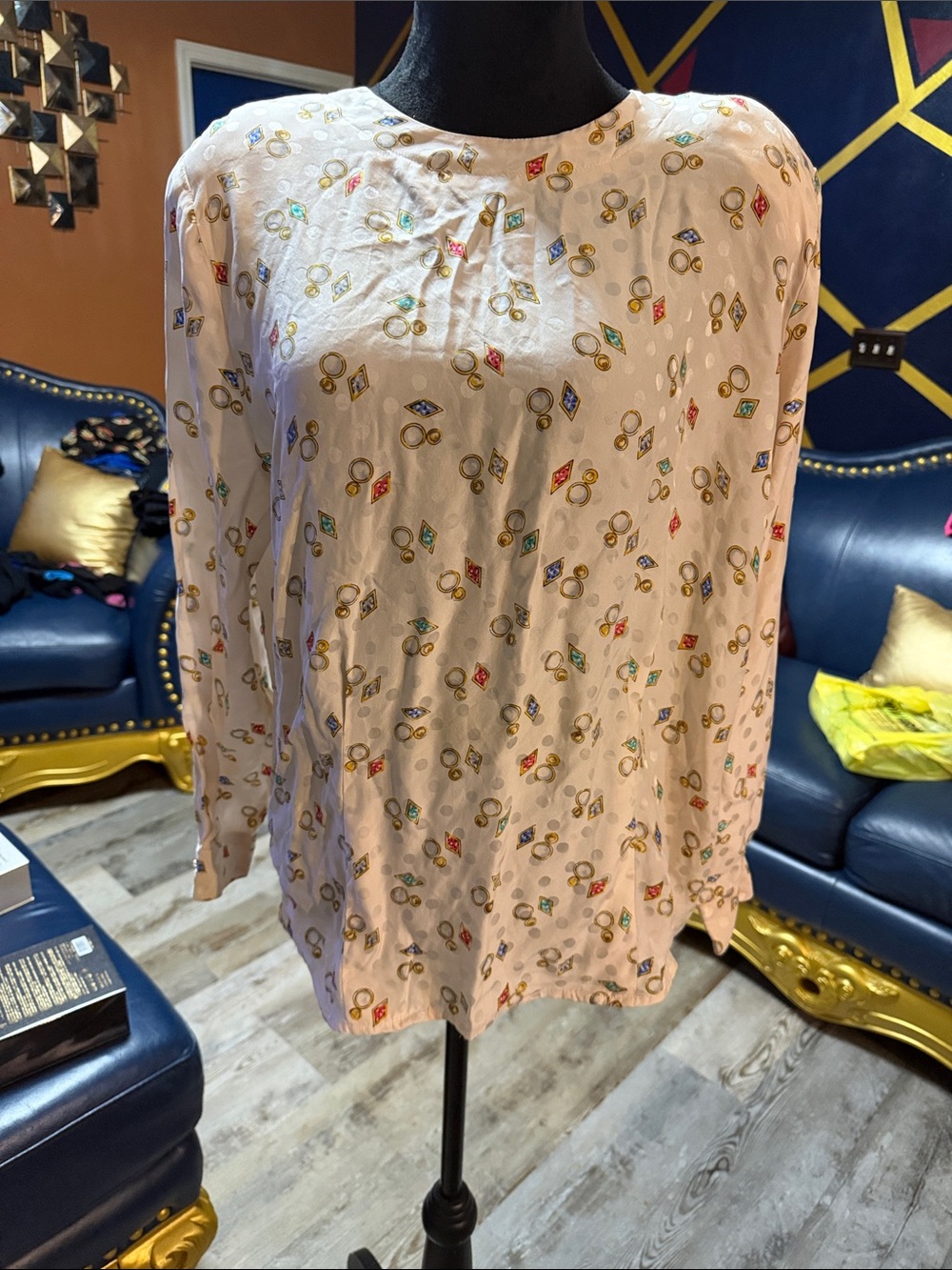 Vintage Maggie London Classic Cream Long-Sleeve Gem Printed Silk Women’s Top